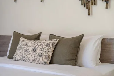 Tropical Rawai Beach Home Retreat with Pool & Gym – 写真 16